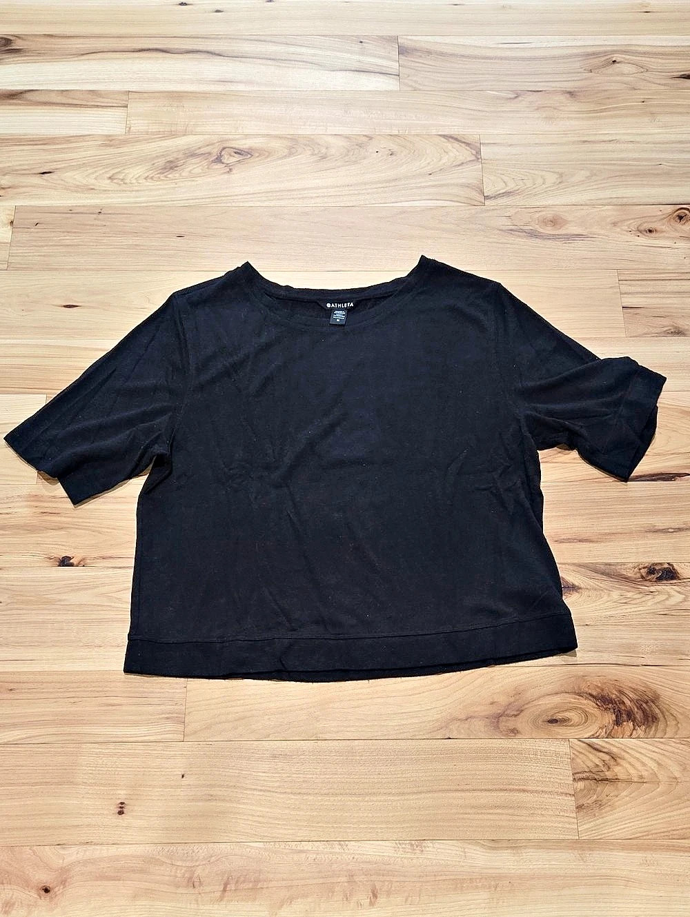 Athleta Breezy Scoop V-Neck Tee Black Short Sleeve Top Size Medium